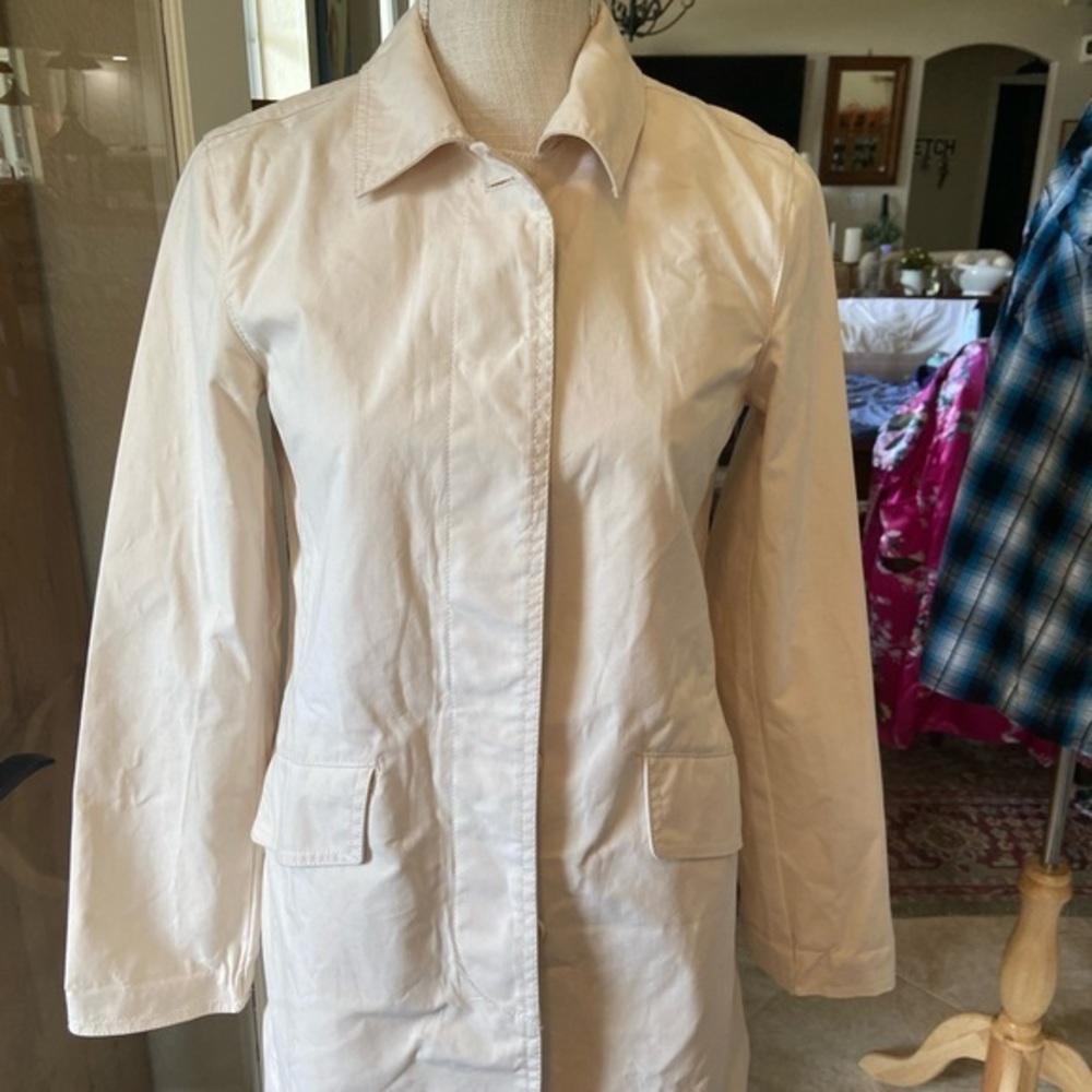 Gap Size Xs Button Up Jacket , Lightweight Crme C… - image 2